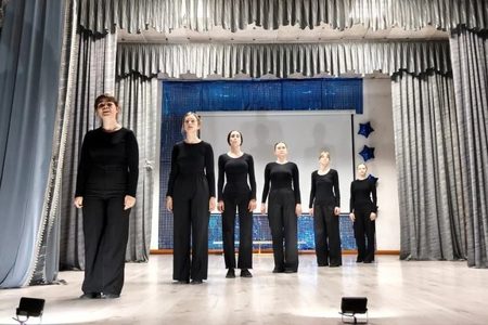 Любовно-русская ода «Это мы идем, чтоб стать людьми»