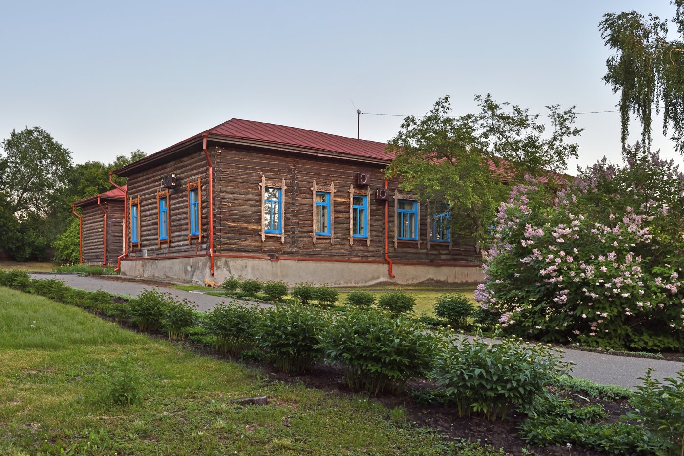 Сельская школа в Сростках — здание музея