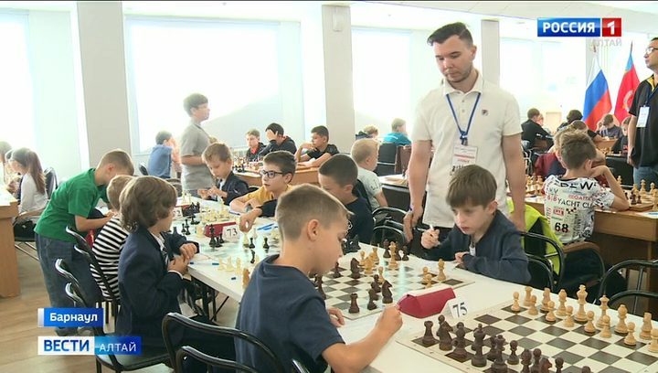 Юные шахматисты региона соревнуются в Барнауле