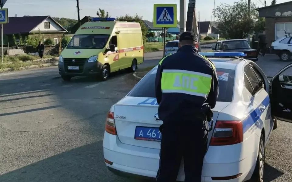Велосипедистку сбила машина на улице Антона Чехова в Бийске