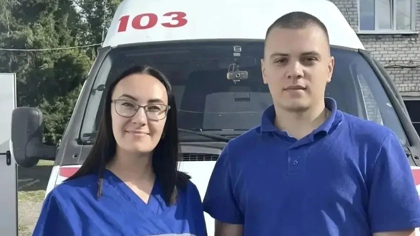 Фельдшеры скорой помощи приняли роды в машине на подъезде к Бийску