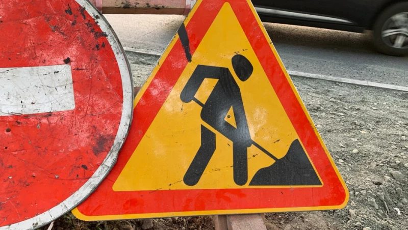 В Барнауле на месяц с лишним перекроют движение по улицам Юрина и Барнаульской