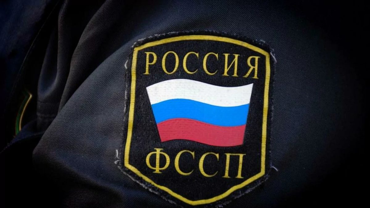 В Славгороде мужчина попытался пронести нож и шприцы в здание суда