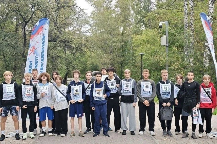 Десятиклассники Барнаула участвуют в военно-спортивных играх