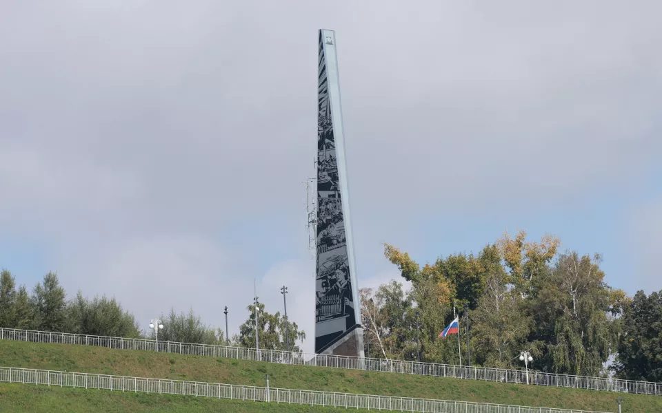 Банк России выпустил 10-рублевую монету с изображением Барнаула
