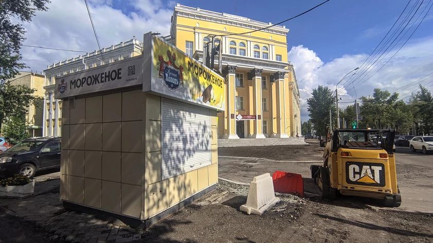 Администрация требует снести закрытые киоски