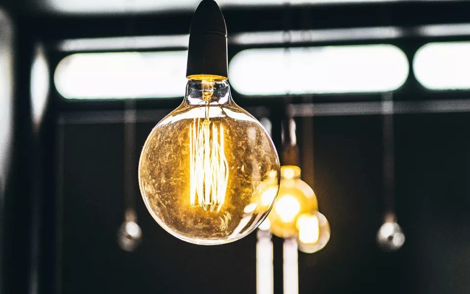15 членов преступной группы обманывали пенсионеров, выдавая себя за электриков в Барнауле