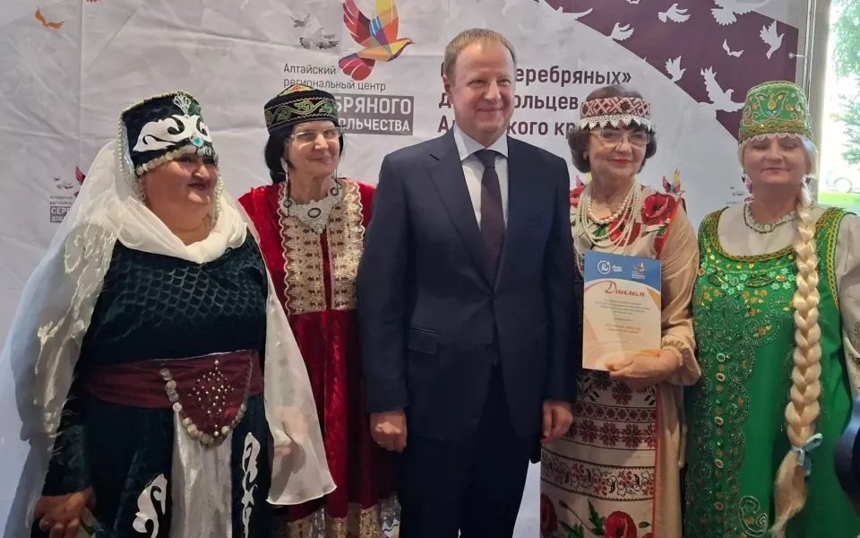 В Барнауле прошел IX слет "серебряных" волонтеров края