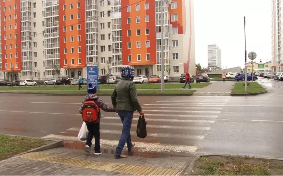 На пешеходных переходах Барнаула произошло 73 ДТП за семь месяцев