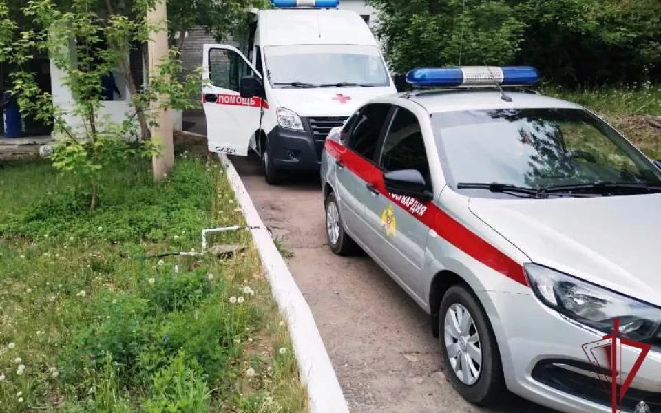 Пьяный пациент с ножом угрожал врачу скорой в Рубцовске