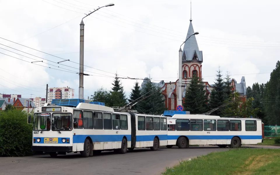 Последний троллейбус-гармошка в Барнауле остался без маршрута