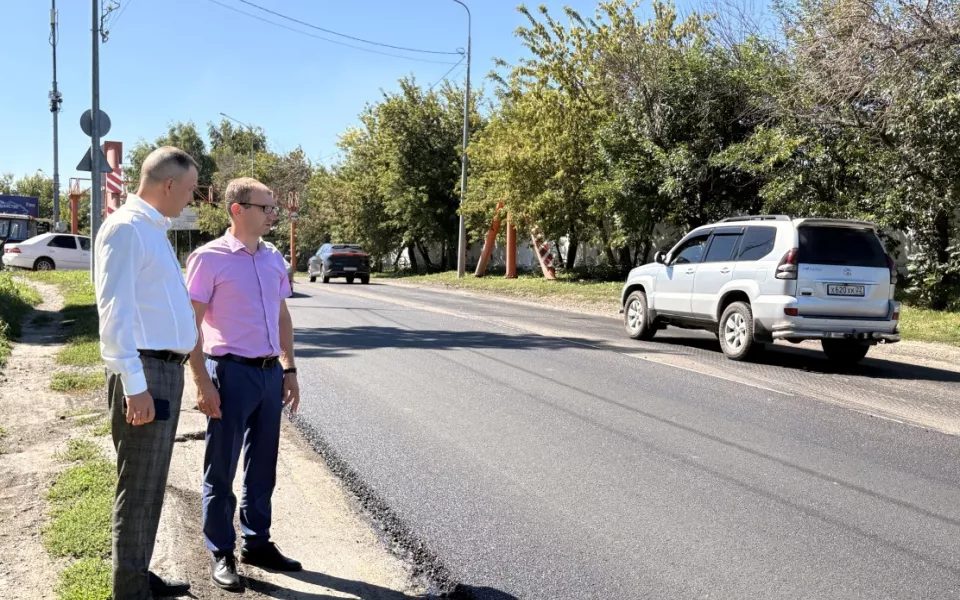 В Барнауле проверили ход дорожных работ по нацпроекту