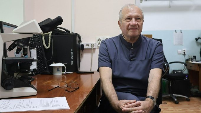 Патологоанатом о работе: 80% времени уходит на диагностику живых пациентов
