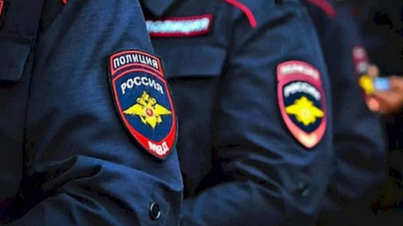Шестеро подростков напали на школьника на улице Петра Сухова