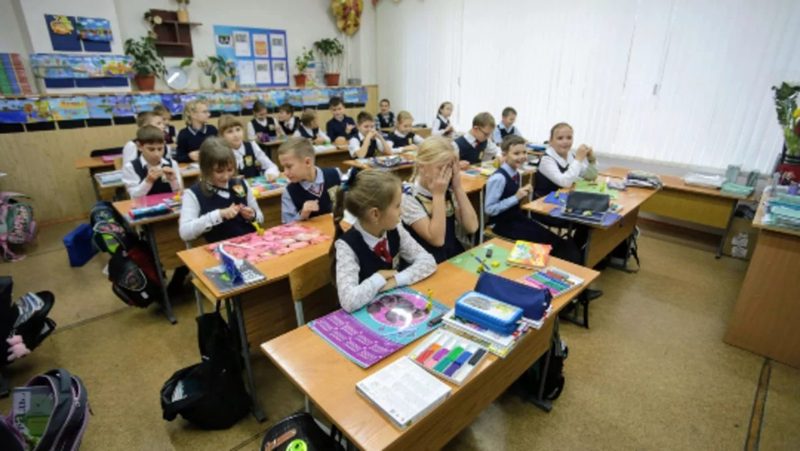 23 тысячи первоклассников сядут за парты школ Алтайского края