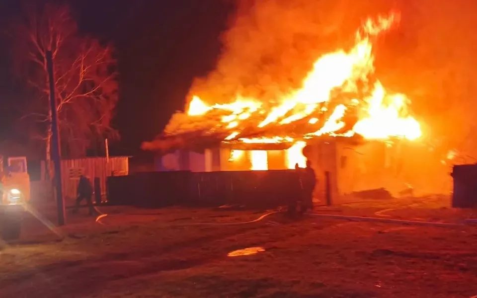 В селе Колыванское Павловского района при пожаре погиб мужчина