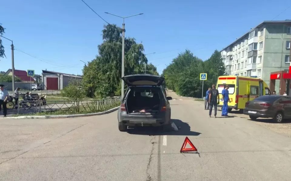 Mercedes насмерть сбил пешехода на проспекте Рубцовском