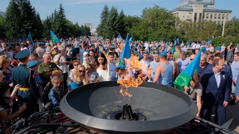 В Барнауле пройдет митинг в честь Дня ВДВ с участием генерала Шаманова