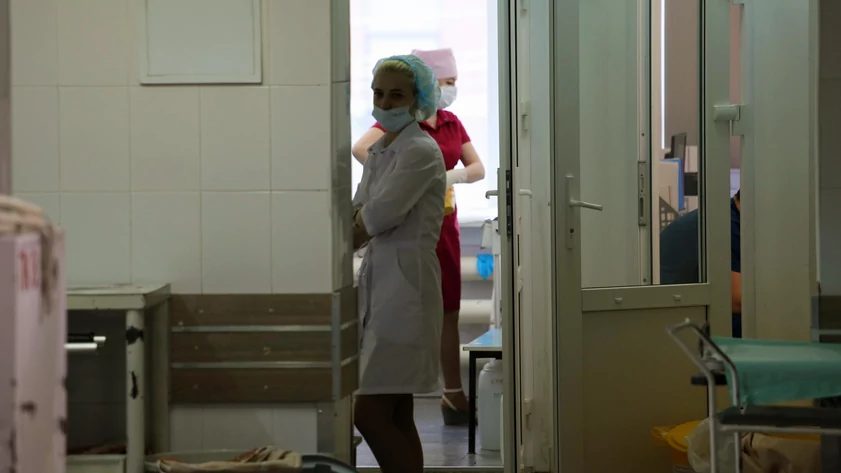 Жительница Барнаула три недели в коме после падения в отеле в Турции