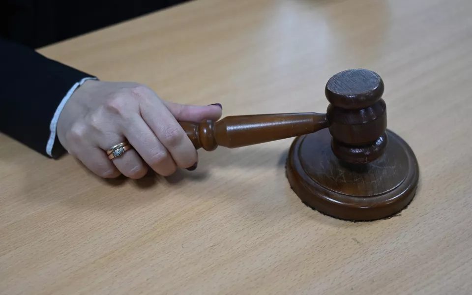Суд взыскал 50 тысяч рублей с жителя Благовещенского района в пользу пенсионера