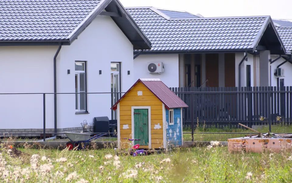Коттеджные поселки Барнаула адаптируются к спаду спроса