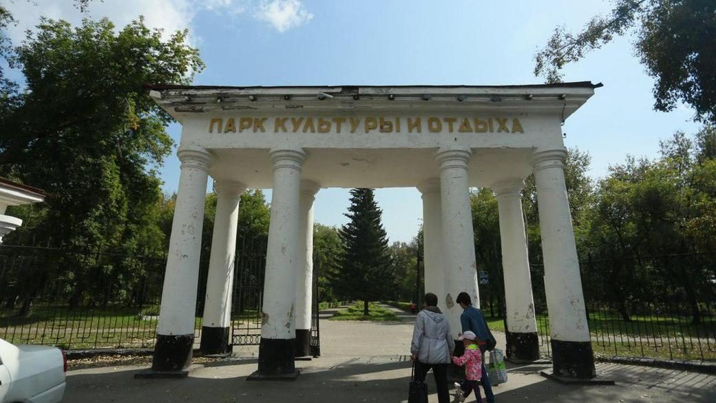 В парке «Изумрудный» открывают сенсорную тропу для ходьбы босиком