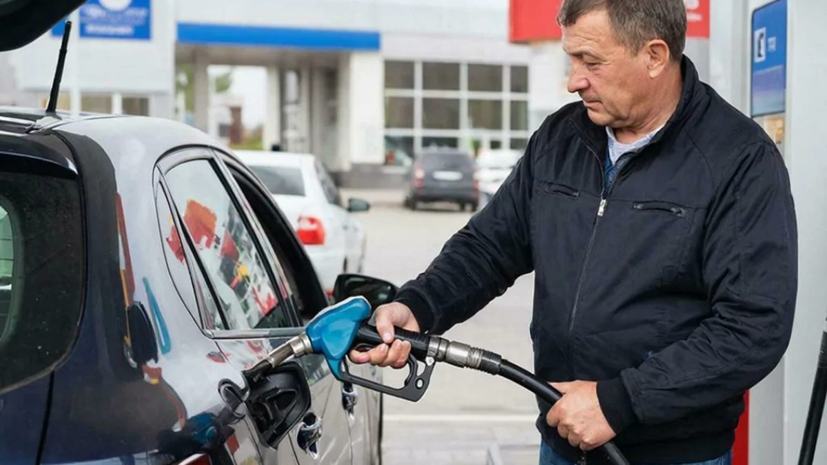 Водители сообщают об очередях на АЗС по дороге в Республику Алтай