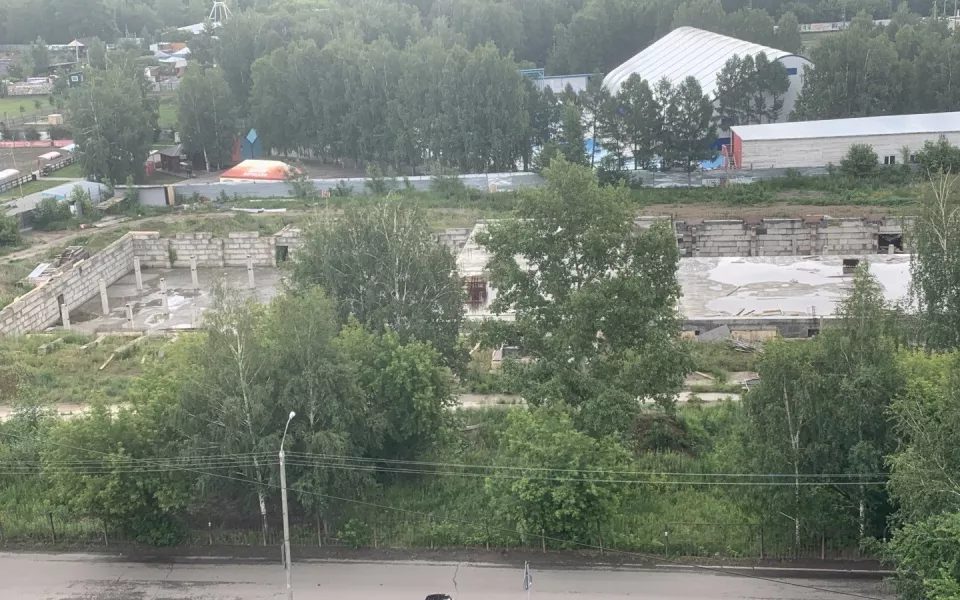 Спортивный комплекс в парке Смертина переоценят перед торгами