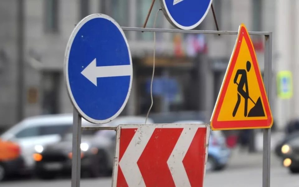 В Барнауле перекроют движение по переулку Революционному и проезду Трамвайному