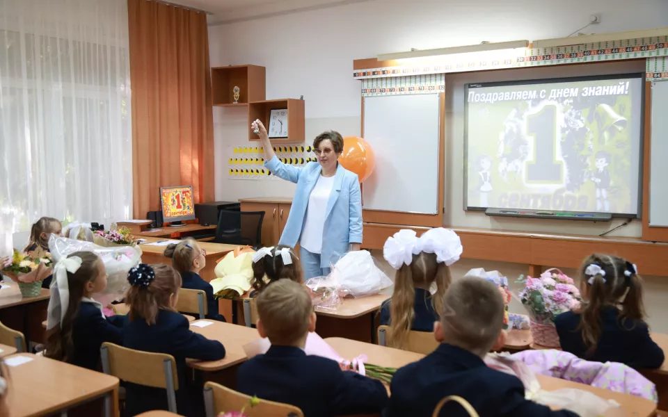 Голосование за любимого учителя: 33 педагога Алтайского края в онлайн-конкурсе