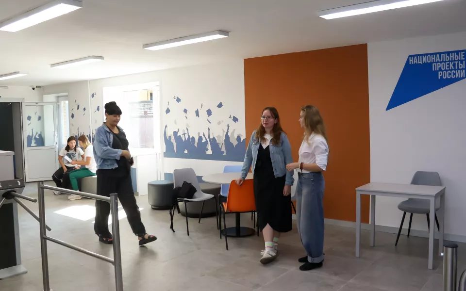 Педуниверситет открыл отремонтированное общежитие на 307 мест