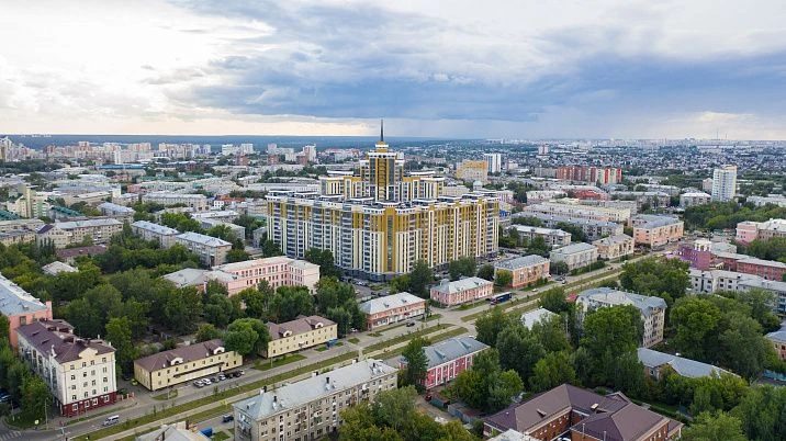 Отопление включили в детсадах и школах Барнаула