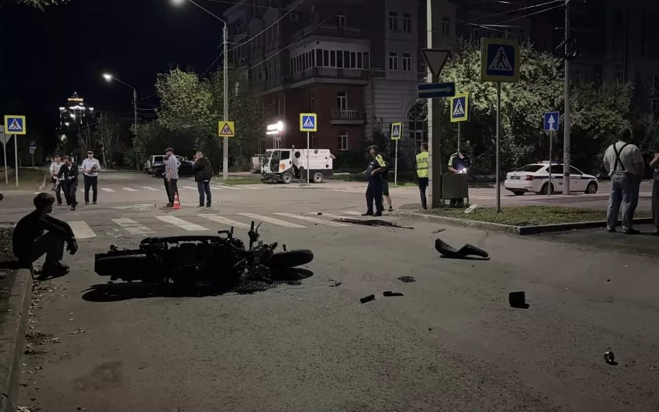 В Барнауле мотоциклист погиб в столкновении с автомобилем