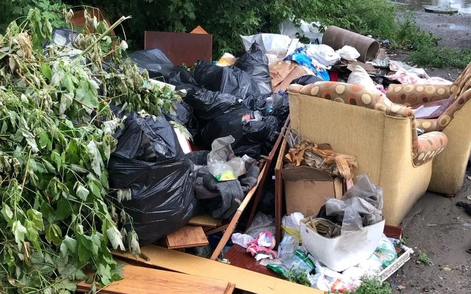 Барнаульцы жалуются на несанкционированную свалку в центре города