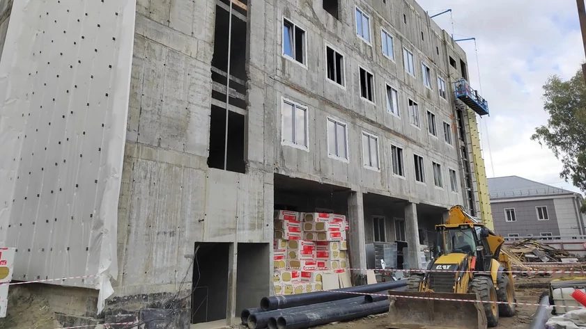 В Барнауле строят новый корпус офтальмологической больницы