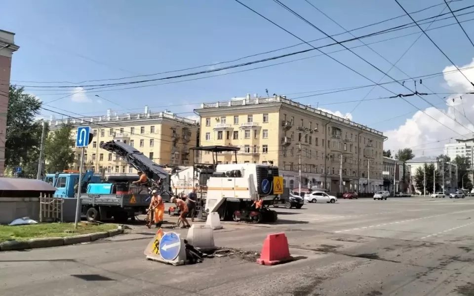 В Барнауле стартовал ремонт проспекта Ленина на площади Октября