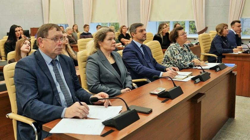 В Барнауле рекомендовали поддержать проект бюджета на 2027 год
