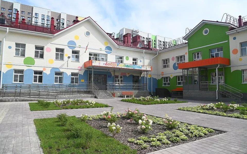 В Барнауле проверяют готовность детсадов и школ к учебному году