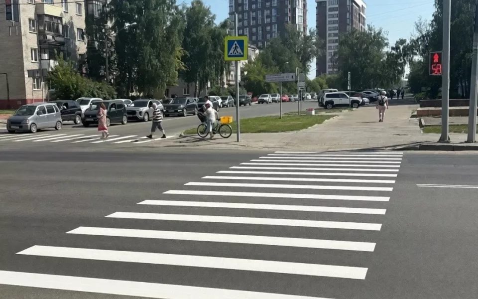 В Барнауле завершили обновление разметки на нескольких улицах и дорогах
