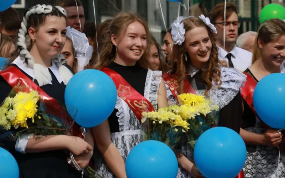 Выпускные в барнаульских школах пройдут 26 и 27 июня