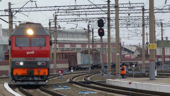 На станции Заринская мужчина попал под колёса поезда
